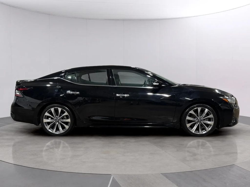 2023 Nissan Maxima Platinum