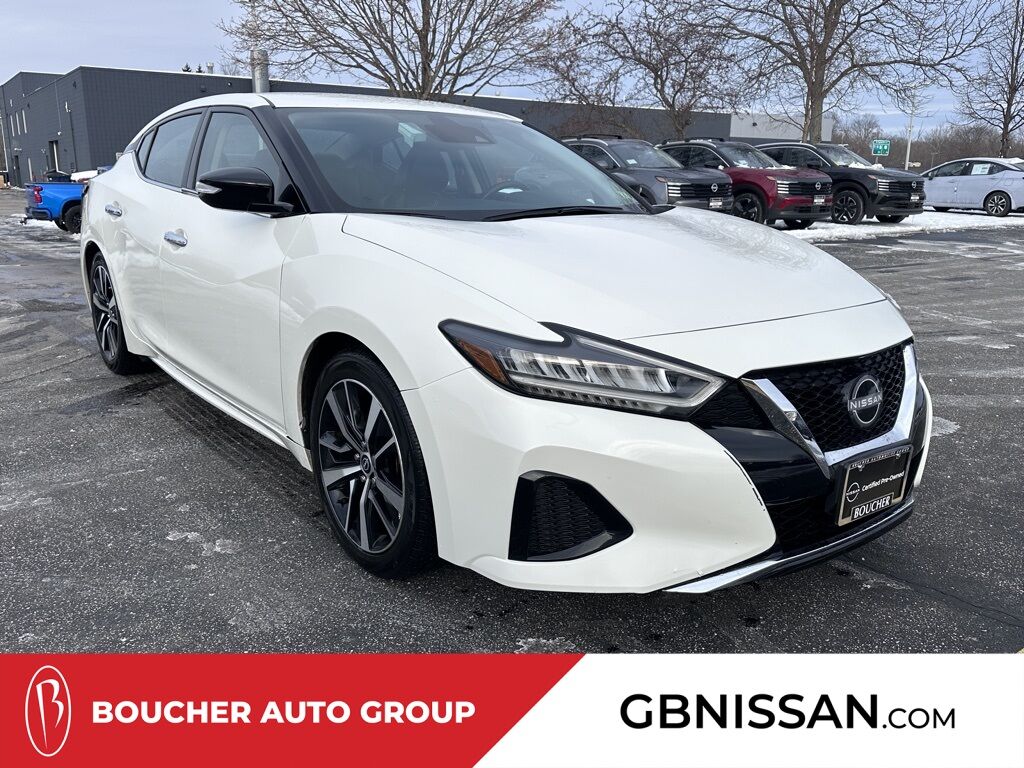 2023 Nissan Maxima SV