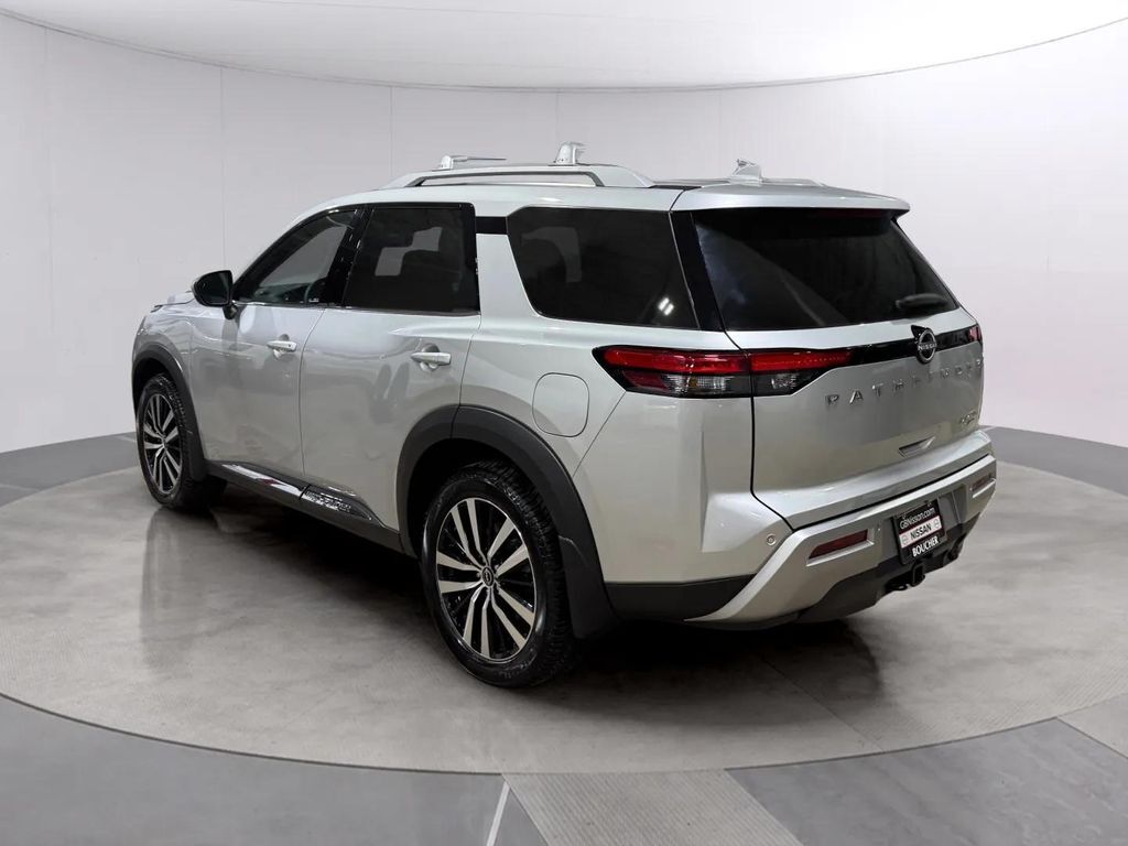 2023 Nissan Pathfinder Platinum San Clemente CA