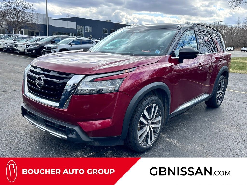 2023 Nissan Pathfinder Platinum