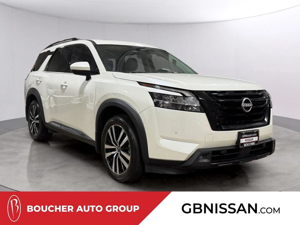 2023 Nissan Pathfinder Platinum