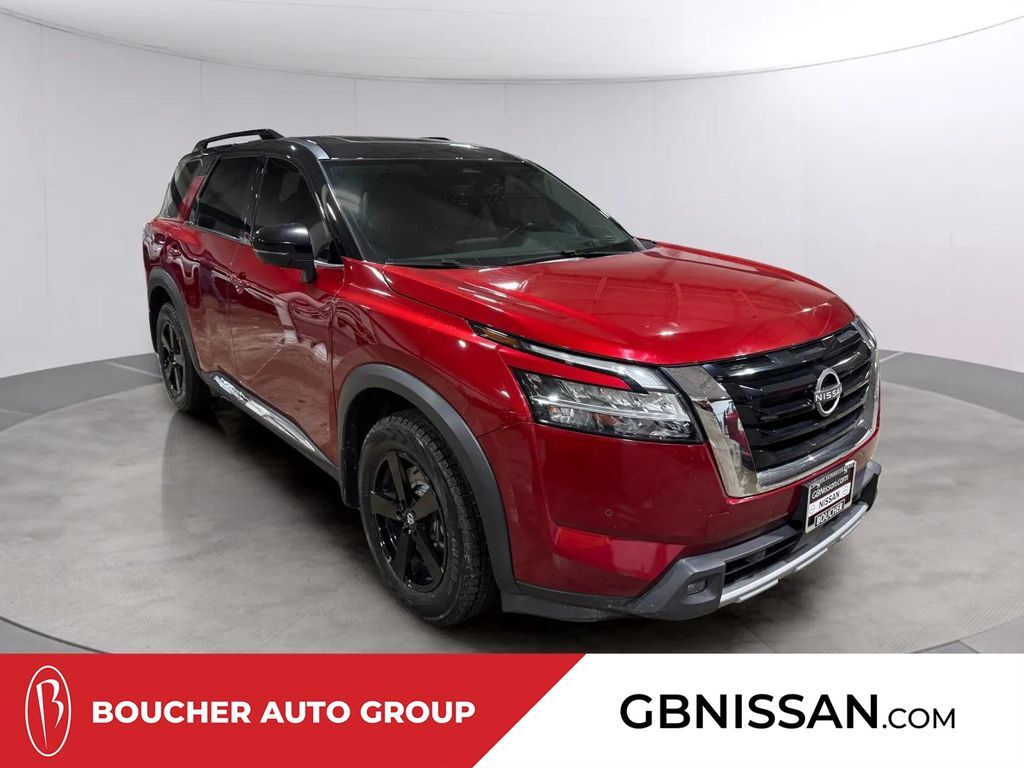 2023 Nissan Pathfinder Platinum