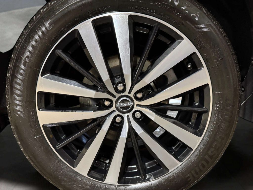 2023 Nissan Pathfinder Platinum w/Captain's Chairs Pkg San Clemente CA