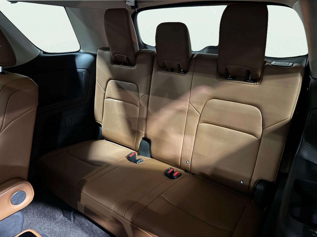 2023 Nissan Pathfinder Platinum w/Captain's Chairs Pkg San Clemente CA
