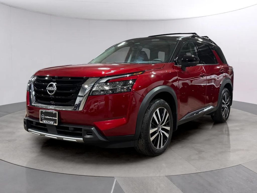 2023 Nissan Pathfinder Platinum w/Captain's Chairs Pkg San Clemente CA