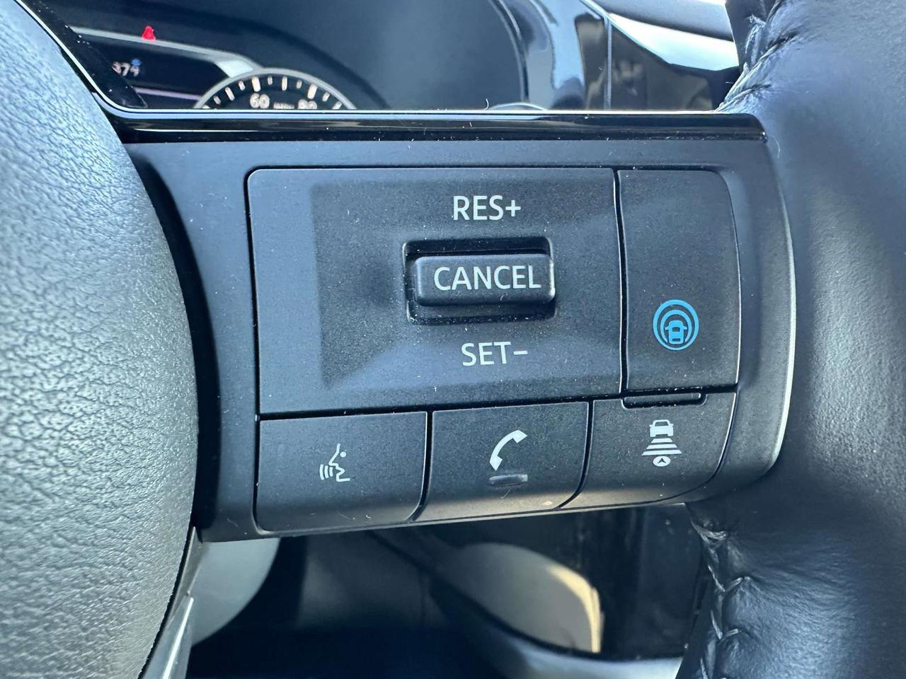 2023 Nissan Pathfinder SL Clifton Park NY