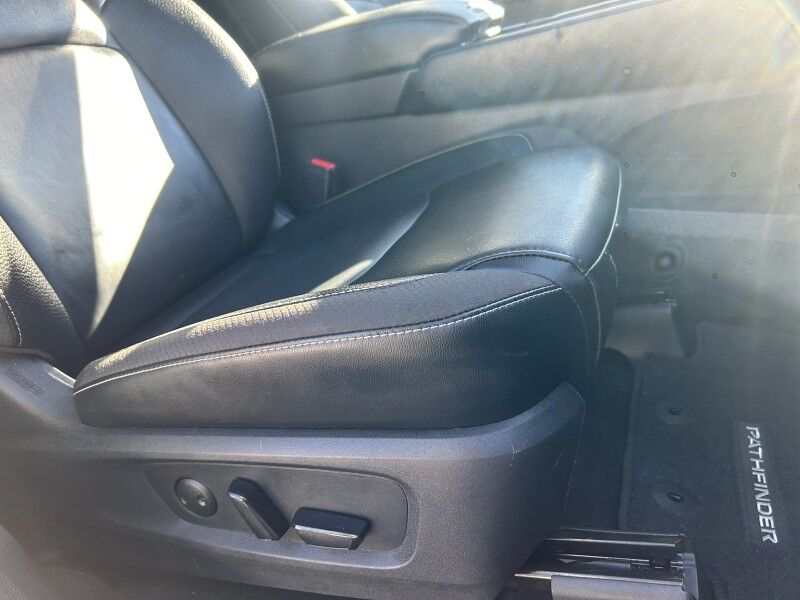 2023 Nissan Pathfinder SL Whitinsville MA 2023 Nissan Pathfinder SL Whitinsville MA