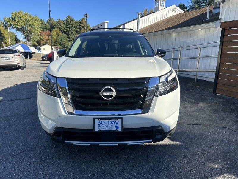 2023 Nissan Pathfinder SL 2023 Nissan Pathfinder SL