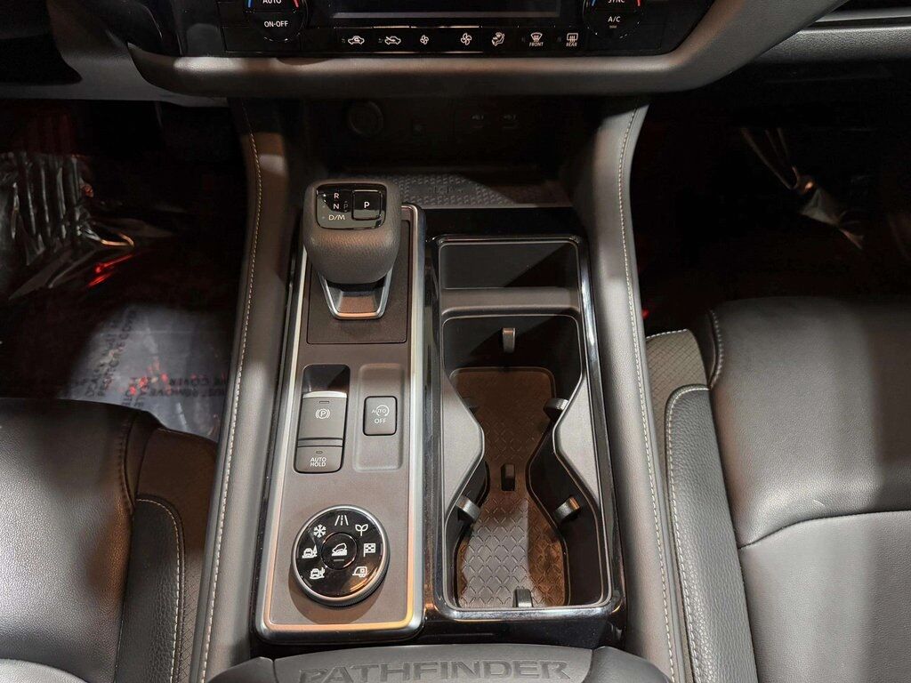 2023 Nissan Pathfinder SL w/Black Appearance Pkg San Clemente CA