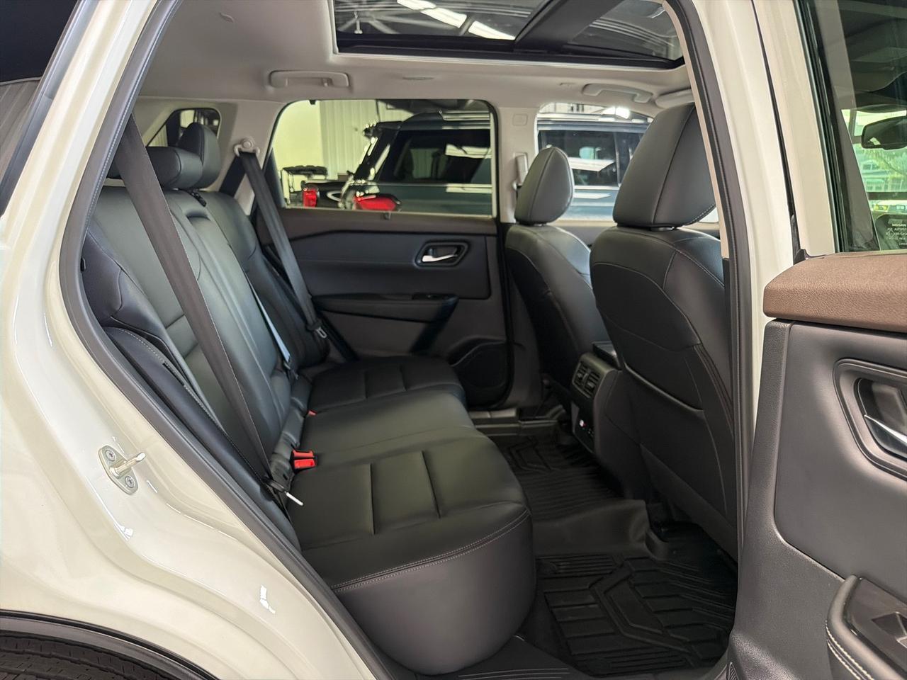 2023 Nissan Rogue SL, Premium Pkg, Only 9k Miles Houston TX 2023 Nissan Rogue SL, Premium Pkg, Only 9k Miles Houston TX