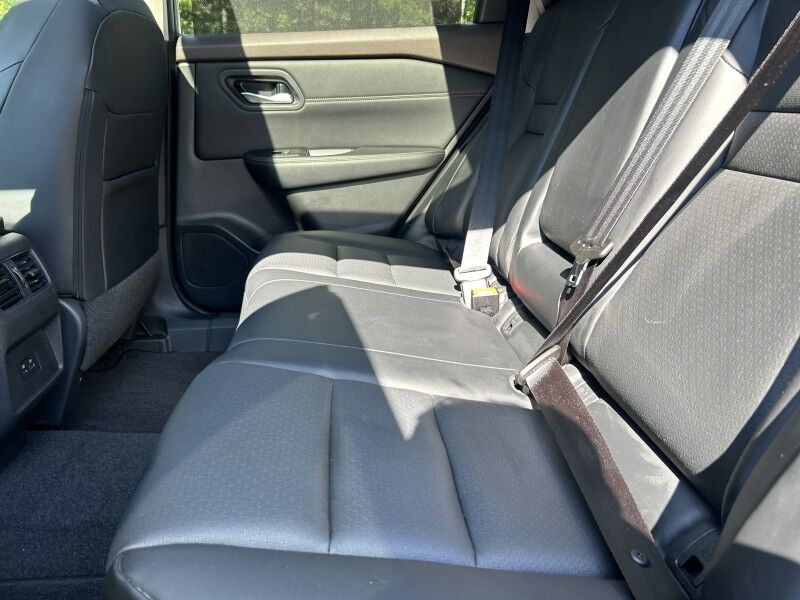 2023 Nissan Rogue SV - 1 OWNER - LEATHER - SUNROOF Webster MA 2023 Nissan Rogue SV - 1 OWNER - LEATHER - SUNROOF Webster MA
