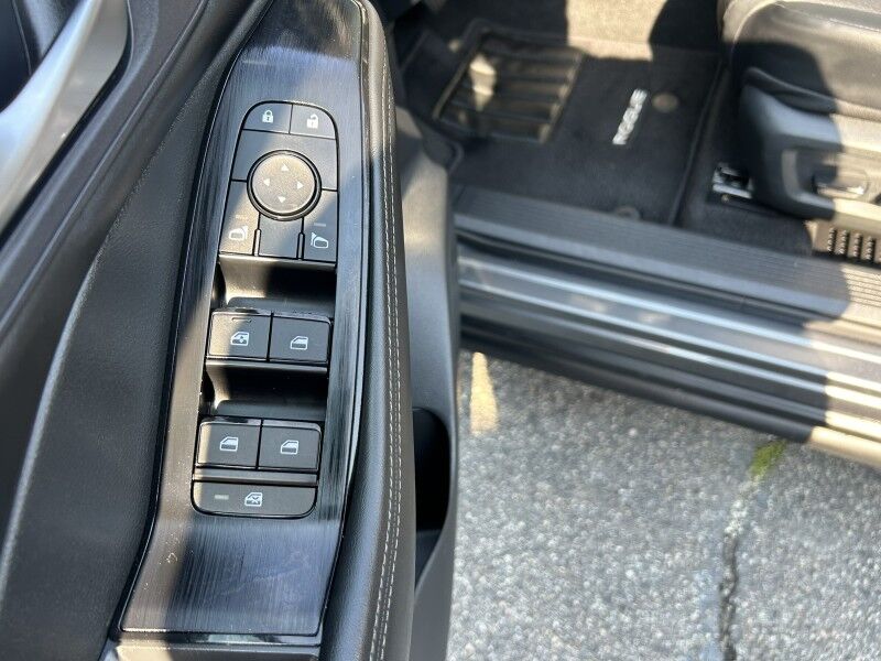 2023 Nissan Rogue SV - LEATHER - SUNROOF Whitinsville MA 2023 Nissan Rogue SV - LEATHER - SUNROOF Whitinsville MA
