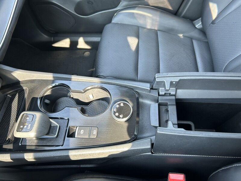 2023 Nissan Rogue SV - LEATHER - SUNROOF Webster MA 2023 Nissan Rogue SV - LEATHER - SUNROOF Webster MA