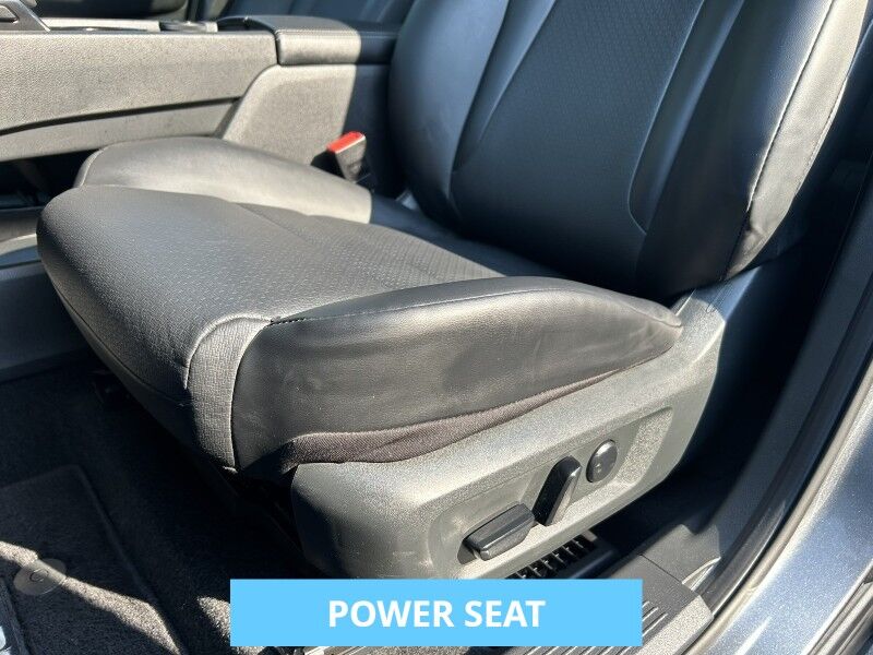 2023 Nissan Rogue SV - LEATHER - SUNROOF Webster MA 2023 Nissan Rogue SV - LEATHER - SUNROOF Webster MA