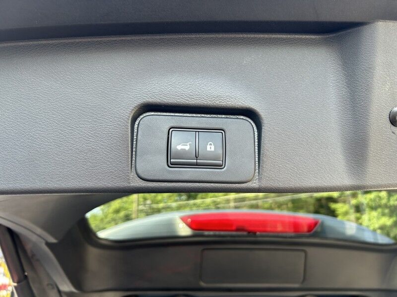 2023 Nissan Rogue SV - LEATHER - SUNROOF Webster MA 2023 Nissan Rogue SV - LEATHER - SUNROOF Webster MA
