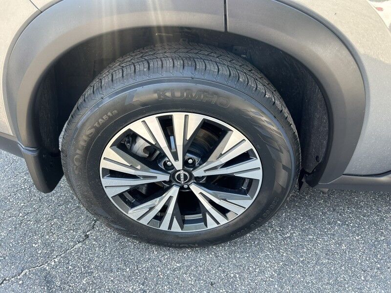 2023 Nissan Rogue SV - LEATHER - SUNROOF Webster MA 2023 Nissan Rogue SV - LEATHER - SUNROOF Webster MA