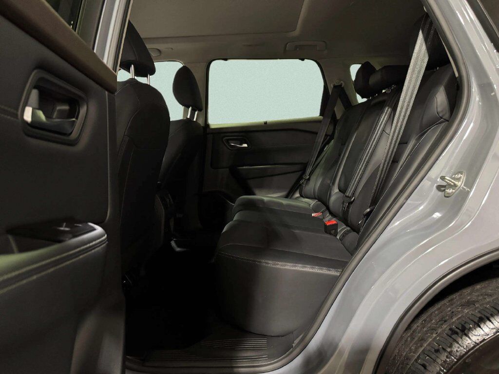 2023 Nissan Rogue SV w/Premium &amp; Midnight Pkg San Clemente CA