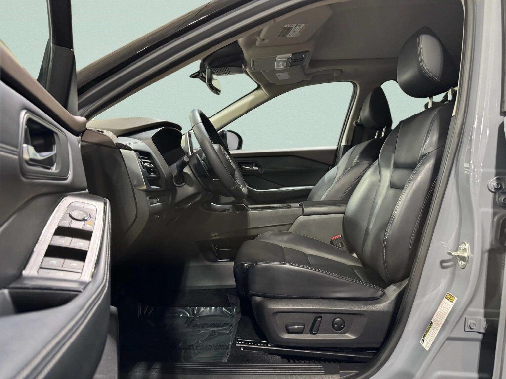 2023 Nissan Rogue SV w/Premium &amp; Midnight Pkg San Clemente CA