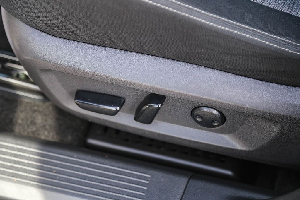 2023 Nissan Rogue SV Renton WA 2023 Nissan Rogue SV Renton WA