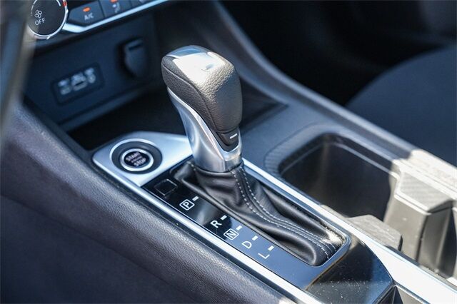 2023 Nissan Sentra SV Huntington Beach CA 2023 Nissan Sentra SV Huntington Beach CA