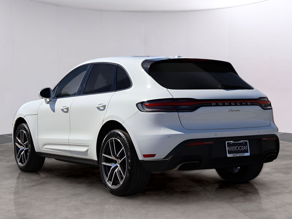 2023 Porsche Macan