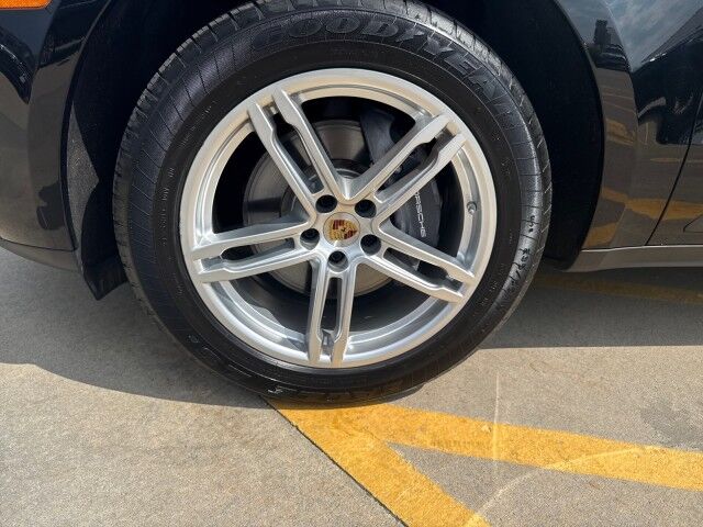 2023 Porsche Macan T Springfield IL 2023 Porsche Macan T Springfield IL