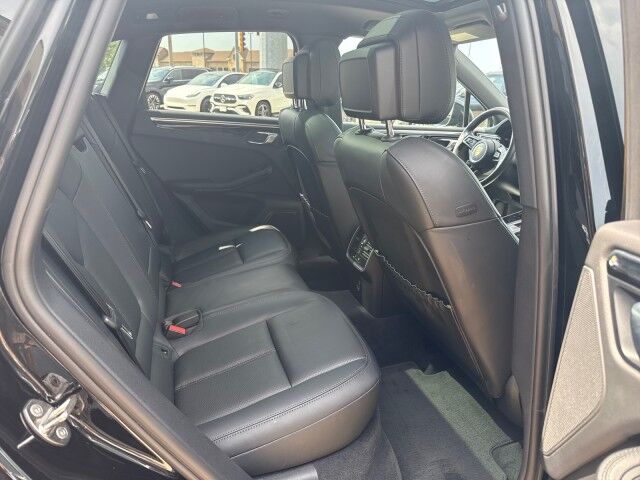 2023 Porsche Macan T Springfield IL 2023 Porsche Macan T Springfield IL