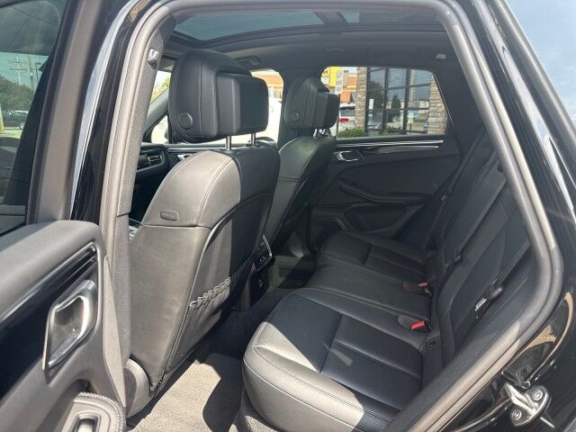 2023 Porsche Macan T Springfield IL 2023 Porsche Macan T Springfield IL