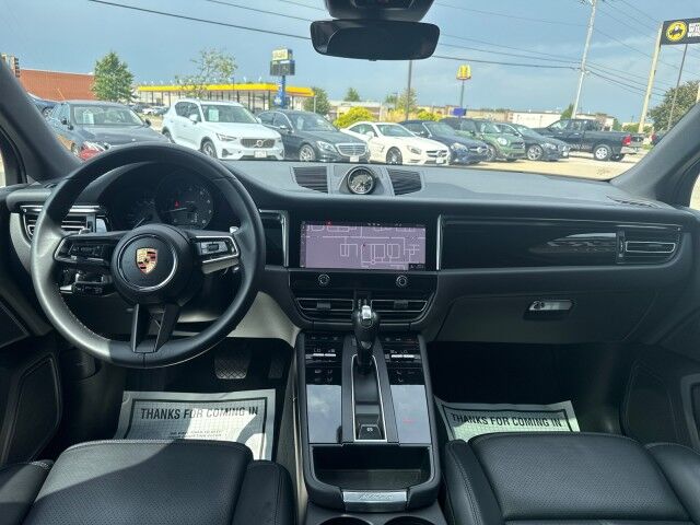 2023 Porsche Macan T Springfield IL 2023 Porsche Macan T Springfield IL