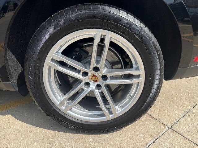 2023 Porsche Macan T Springfield IL 2023 Porsche Macan T Springfield IL