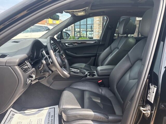 2023 Porsche Macan T Springfield IL 2023 Porsche Macan T Springfield IL