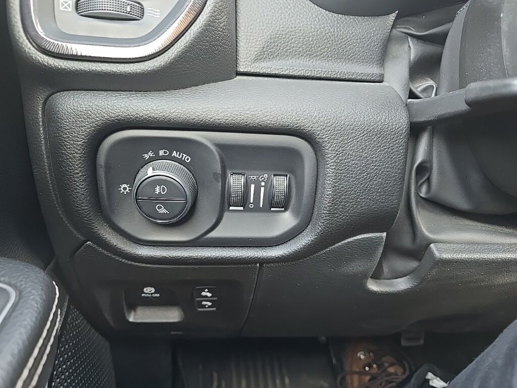 2023 Ram 1500 4x4 Crew Cab Sport Fond du Lac WI 2023 Ram 1500 4x4 Crew Cab Sport Fond du Lac WI