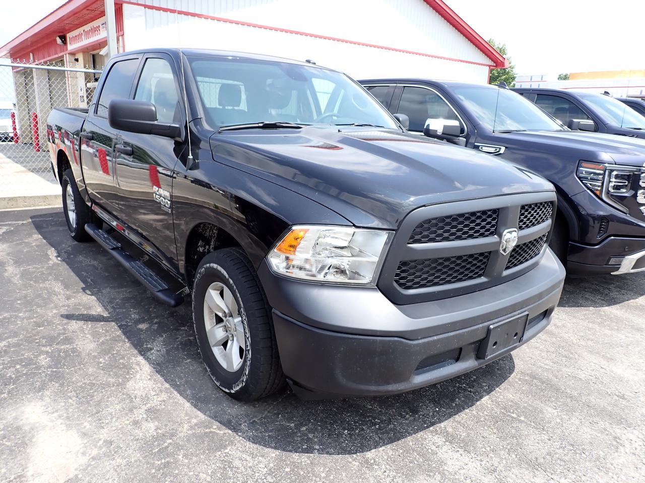 2023 Ram 1500 Classic Tradesman 4WD CREW CAB 5'7"BOX Listowel ON 2023 Ram 1500 Classic Tradesman 4WD CREW CAB 5'7"BOX Listowel ON