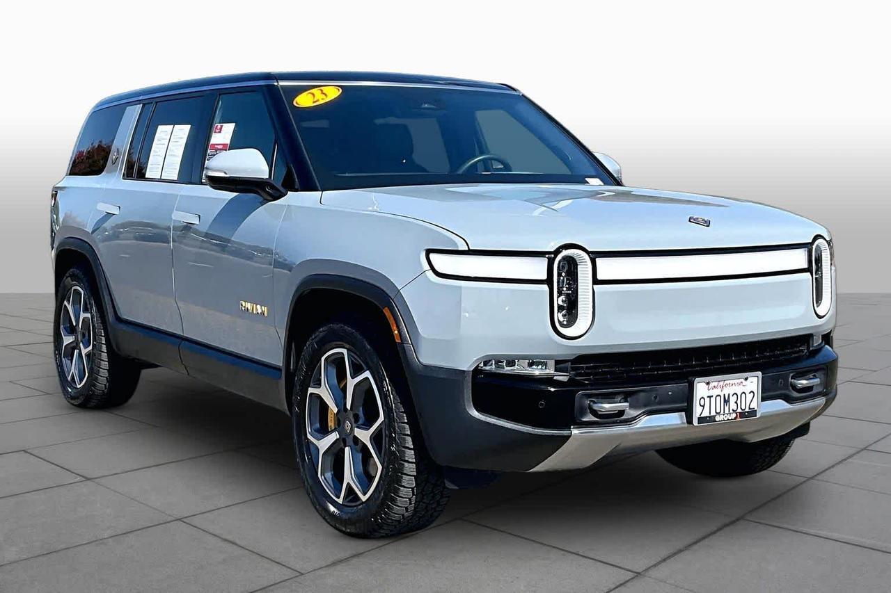 2023 Rivian R1S Adventure 2023 Rivian R1S Adventure