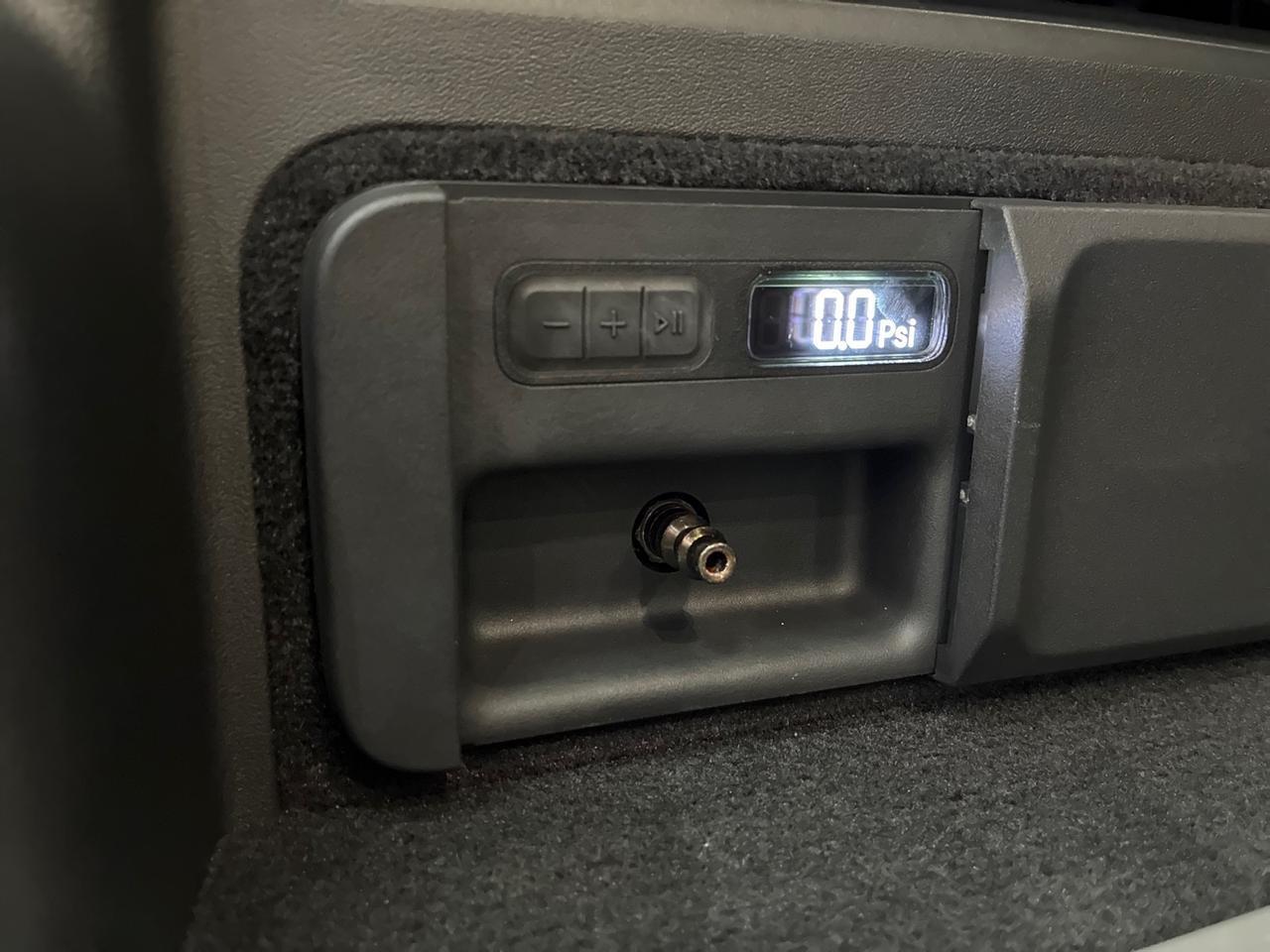 2023 Rivian R1S Adventure Houston TX 2023 Rivian R1S Adventure Houston TX