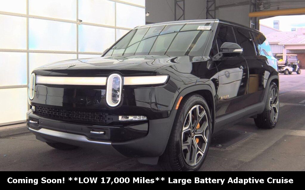 2023 Rivian R1S Adventure's photo