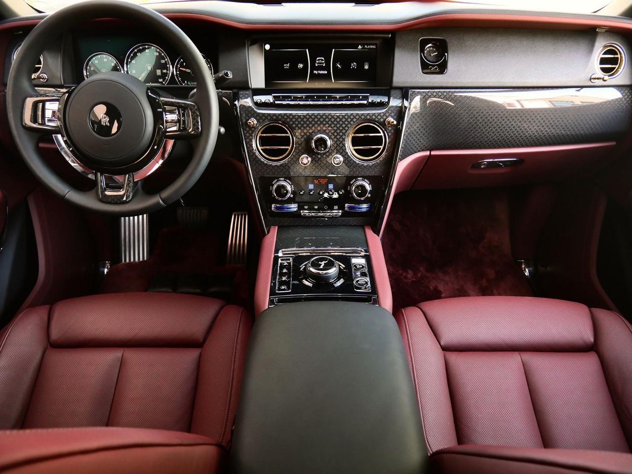 2023 Rolls-Royce Cullinan Black Badge Black Badge Lawrence KS