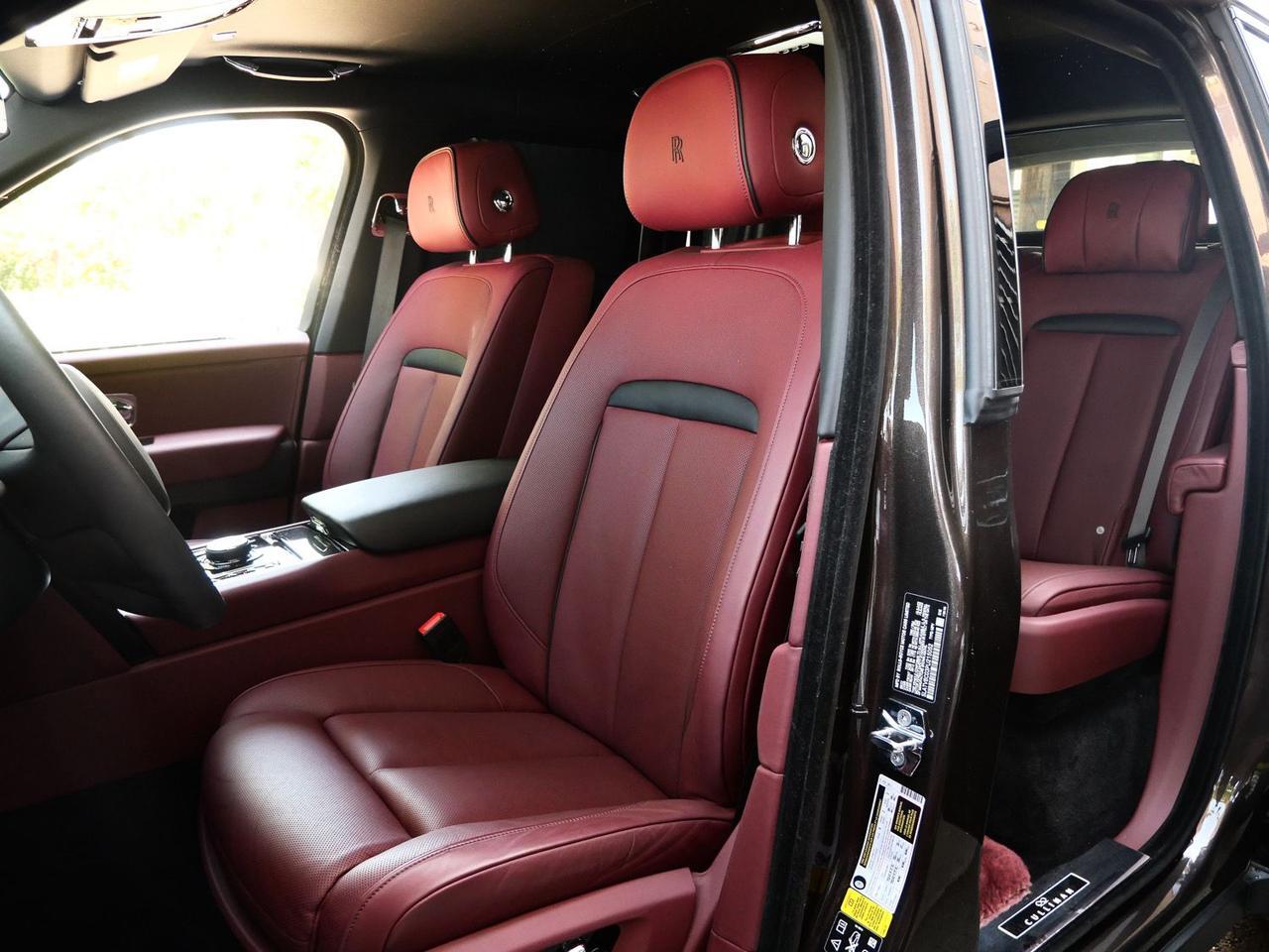 2023 Rolls-Royce Cullinan Black Badge Black Badge Lawrence KS