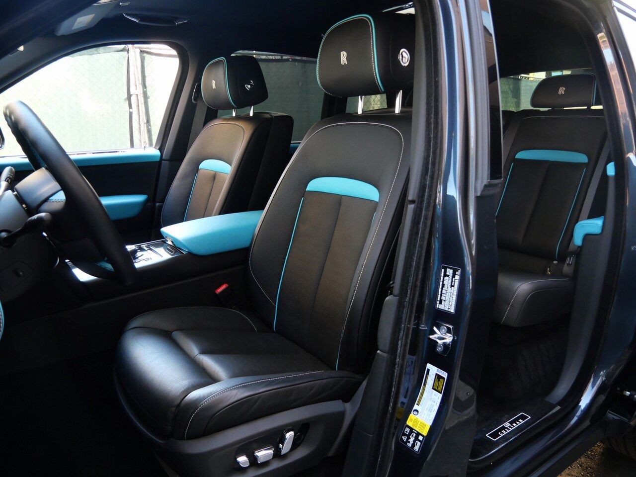 2023 Rolls-Royce Cullinan Black Badge Black Badge Lawrence KS