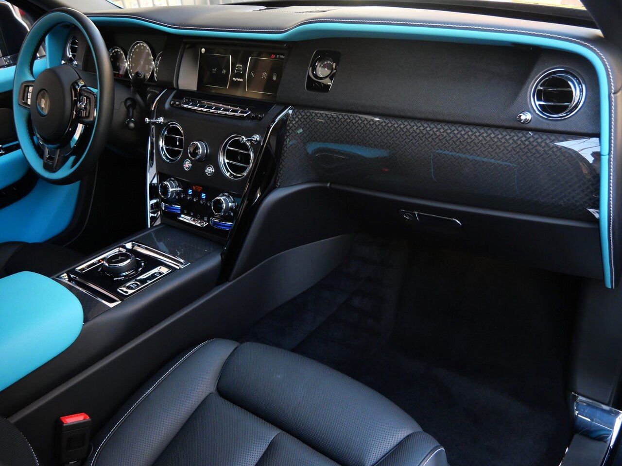 2023 Rolls-Royce Cullinan Black Badge Black Badge Lawrence KS