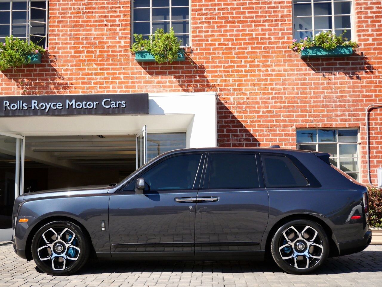 2023 Rolls-Royce Cullinan Black Badge Black Badge Lawrence KS
