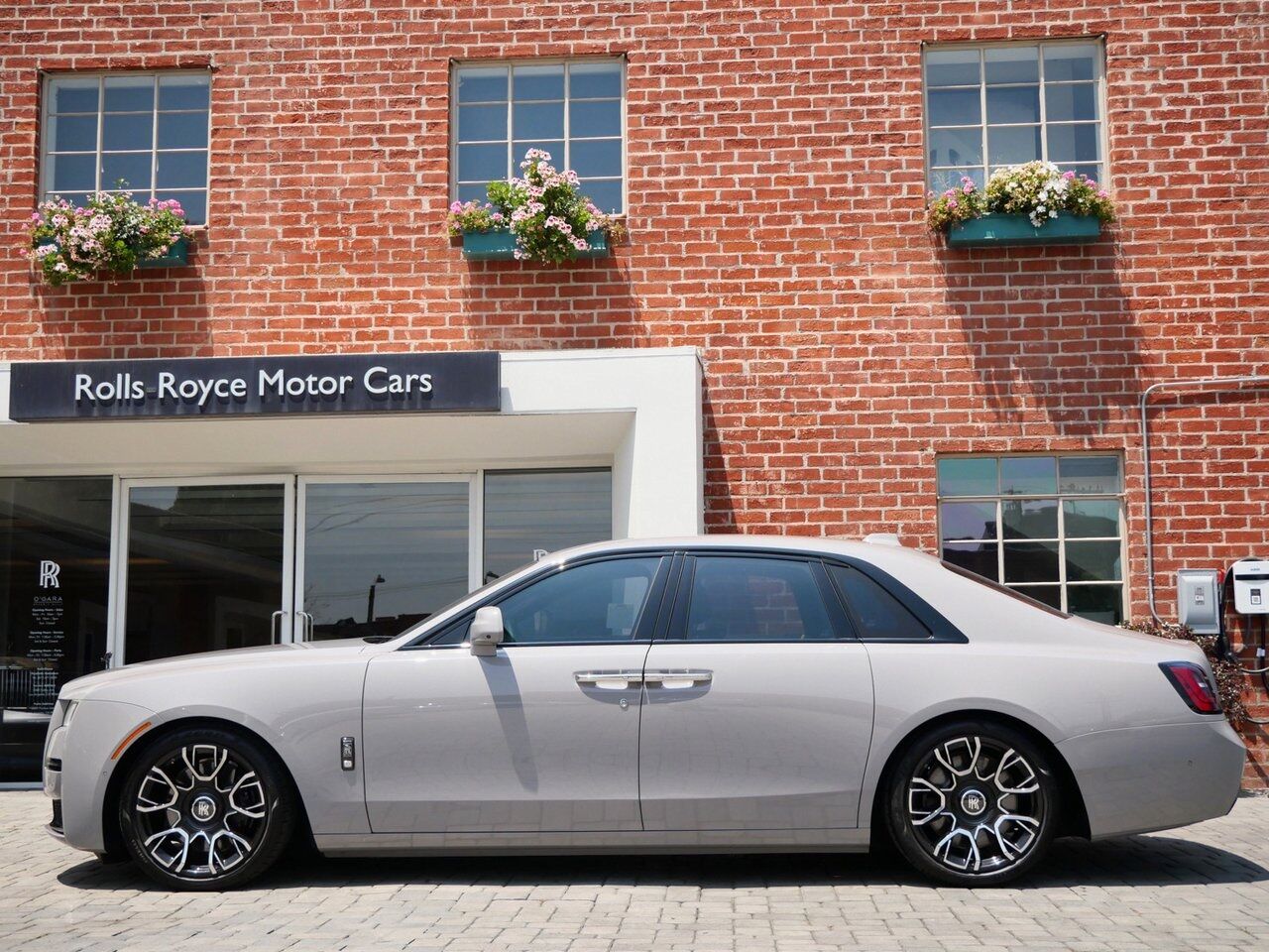 2023 Rolls-Royce Ghost Black Badge Black Badge Lawrence KS