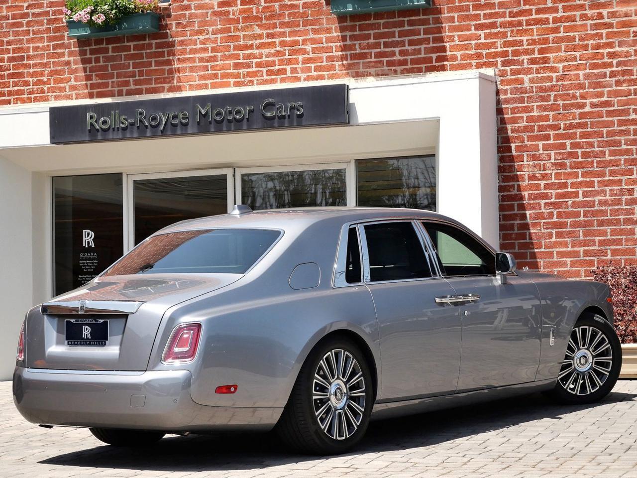 2023 Rolls-Royce Phantom