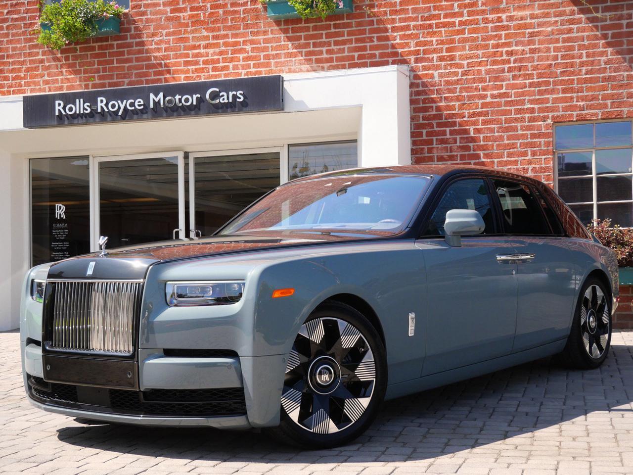 2023 Rolls-Royce Phantom