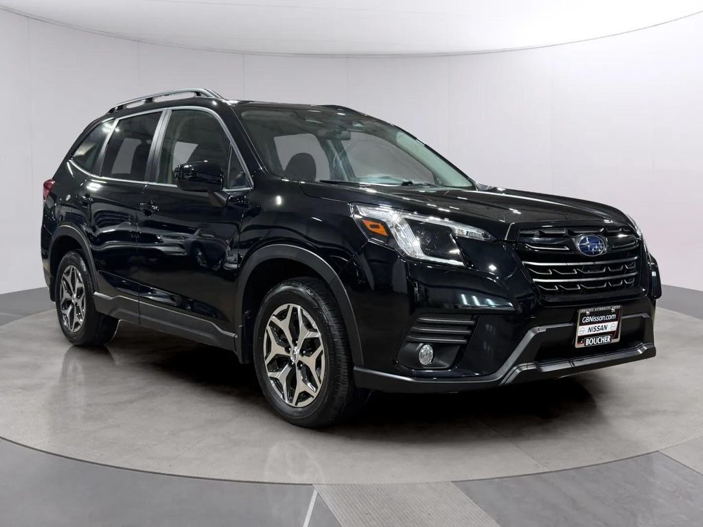 2023 Subaru Forester Premium