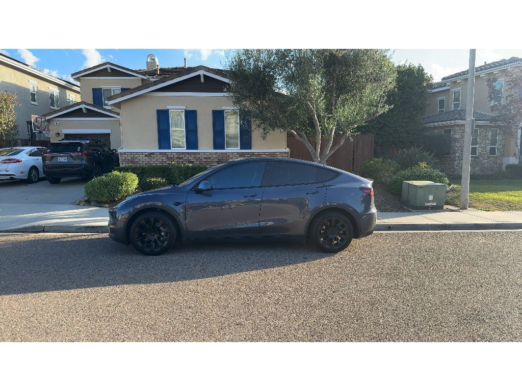 2023 Tesla Model Y Long Range AWD HW4 7 Pass 2023 Tesla Model Y Long Range AWD HW4 7 Pass