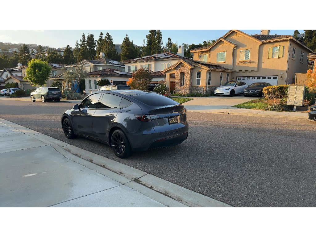 2023 Tesla Model Y Long Range AWD HW4 7 Pass 2023 Tesla Model Y Long Range AWD HW4 7 Pass