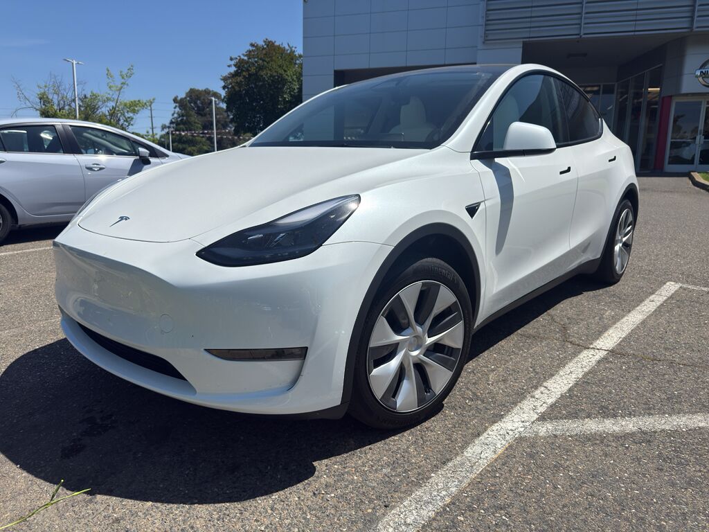 2023 Tesla Model Y Long Range 2023 Tesla Model Y Long Range
