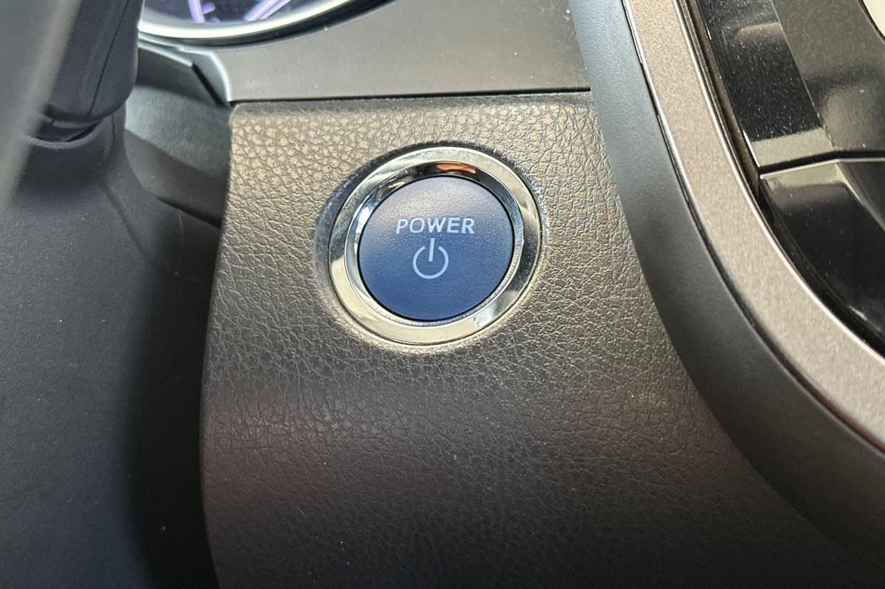 2023 Toyota Camry Hybrid XLE Roseville CA