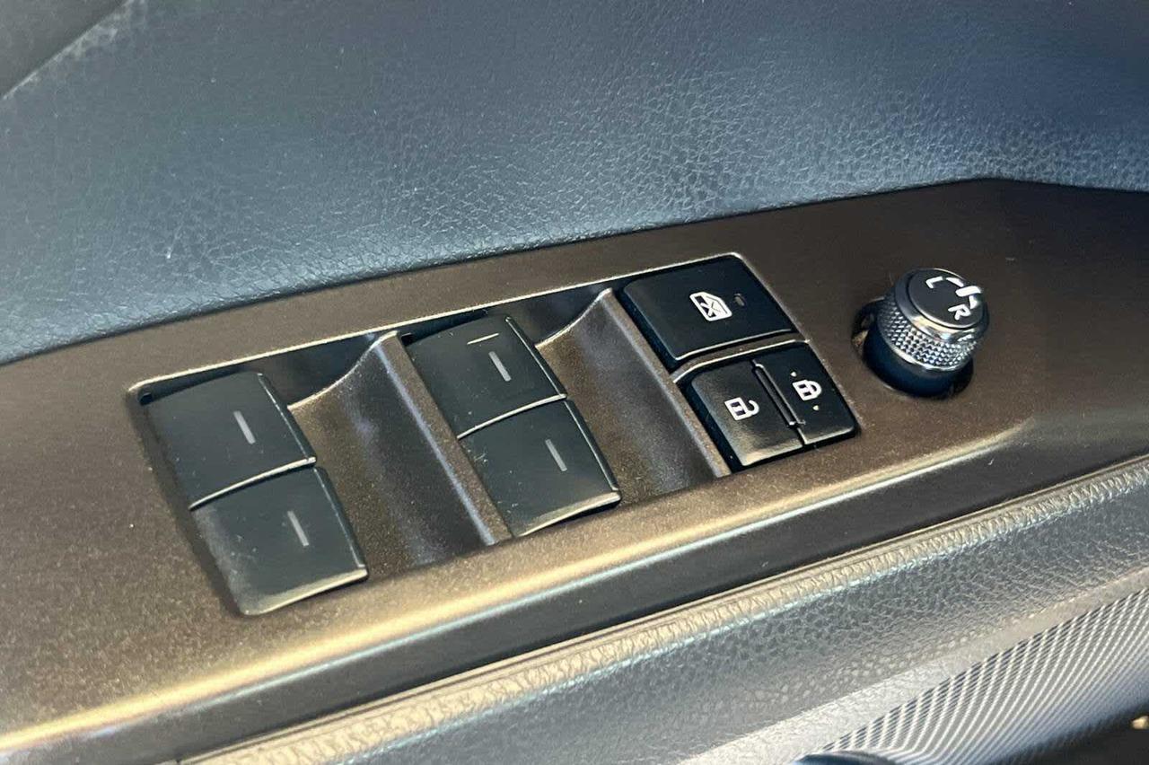 2023 Toyota Camry SE Roseville CA